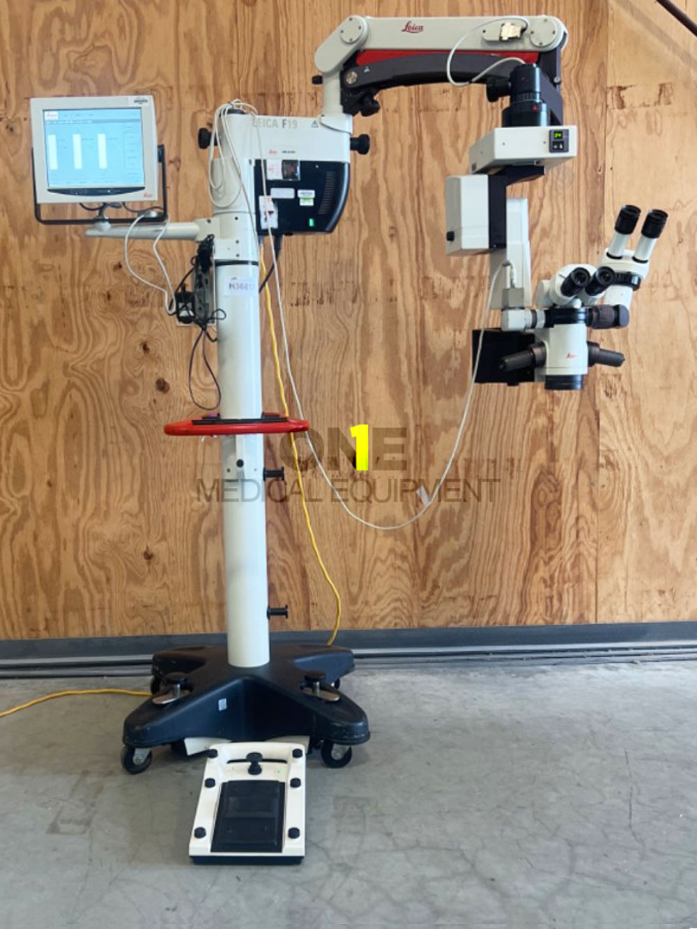 Leica-M820-F19-Surgical-Microscope