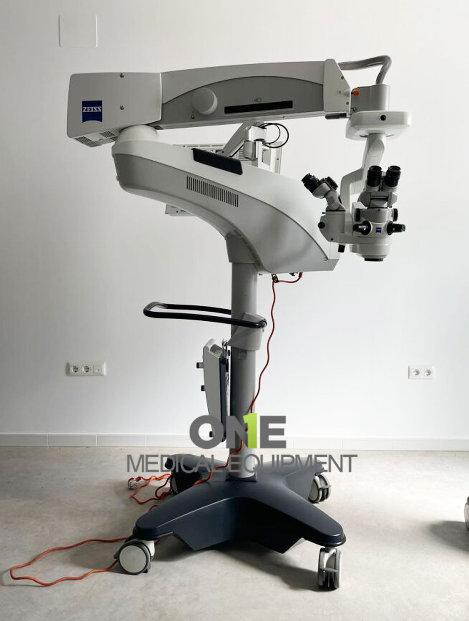 ZEISS-Opmi-Lumera-700